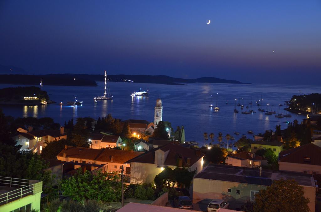 Apartments Ivusic Hvar Town Pokoj fotografie
